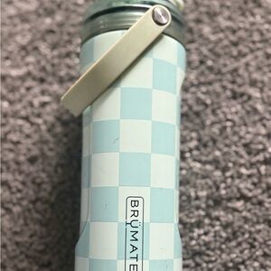 26 oz BrüMate Insulated Shaker Tumbler with Handle